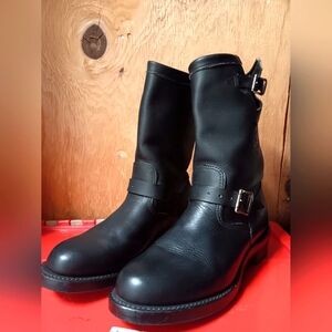 Mens 10.5E discontinued Chippewa boots